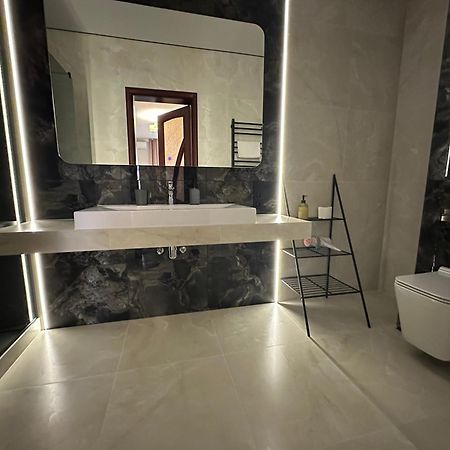 U Dominicana Kamianets-Podilskyi Ngoại thất bức ảnh