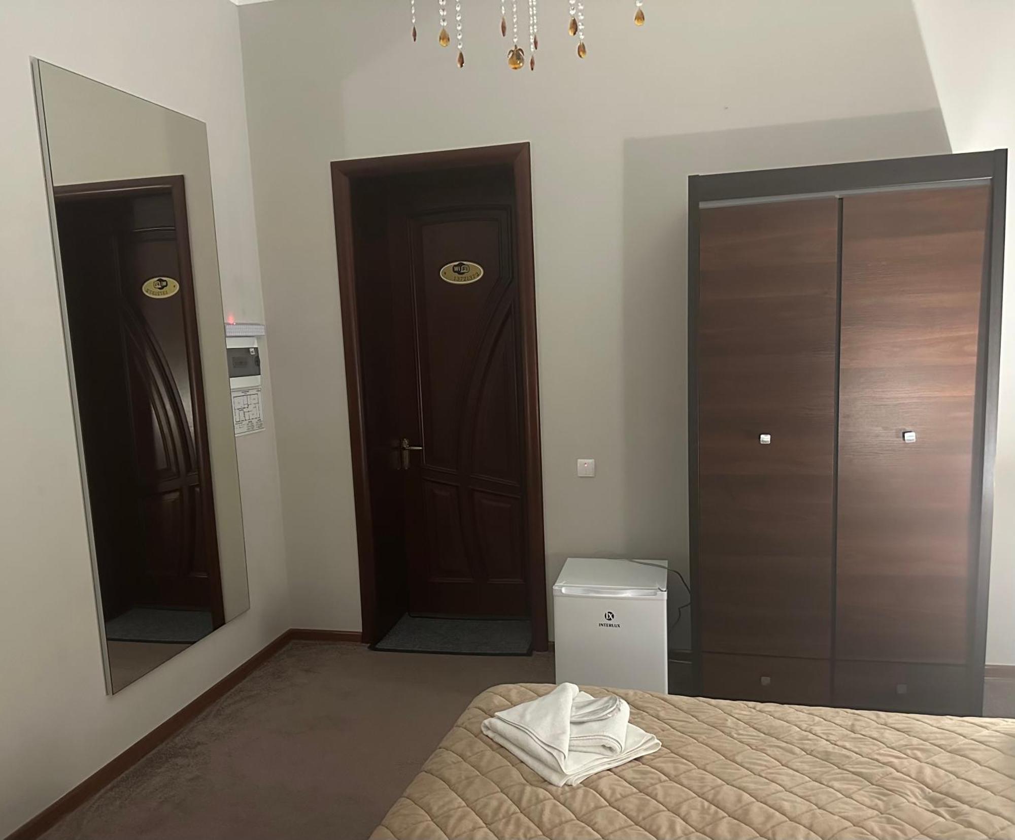 U Dominicana Kamianets-Podilskyi Ngoại thất bức ảnh